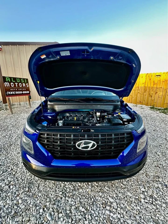 2025 Hyundai Venue - Image 18 of 18