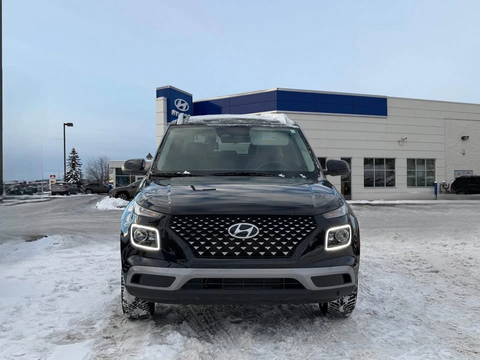 2025 Hyundai Venue - Image 2 of 9