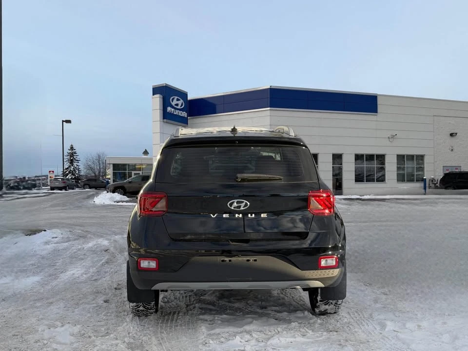 2025 Hyundai Venue - Image 3 of 9