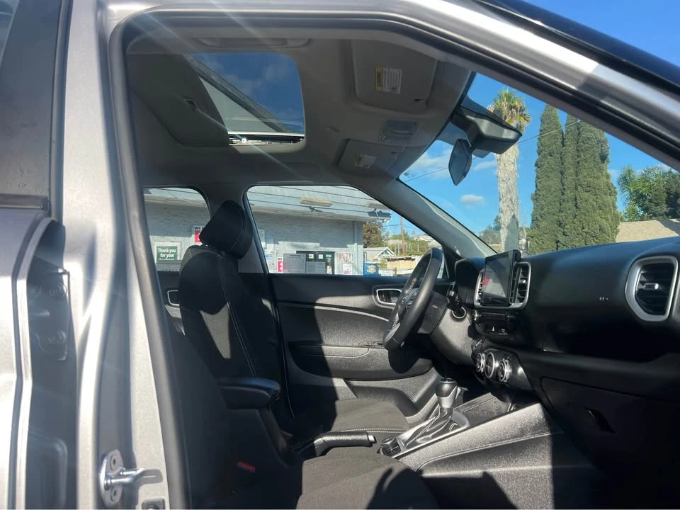 2025 Hyundai Venue - Image 13 of 19