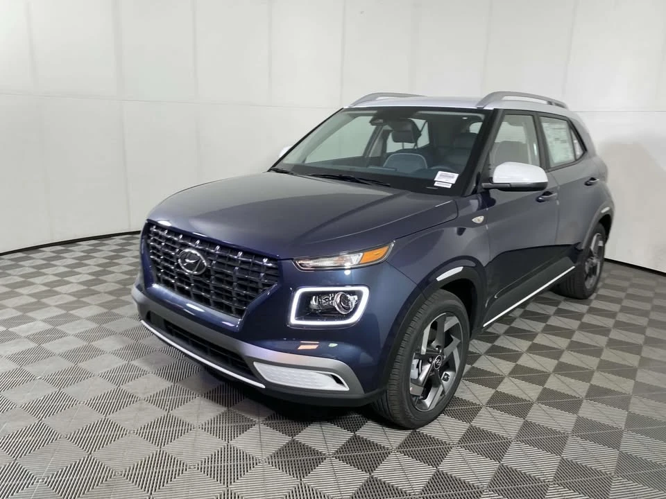 2025 Hyundai Venue - Image 4 of 20