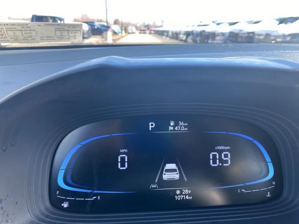 2025 Hyundai Venue - Image 19 of 20