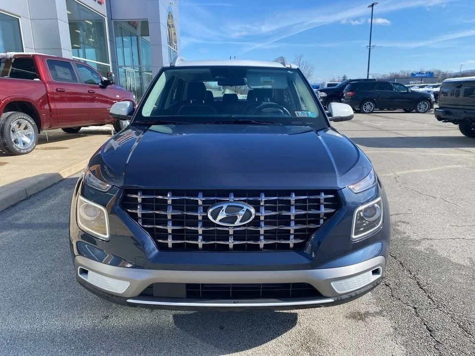 2025 Hyundai Venue - Image 2 of 20