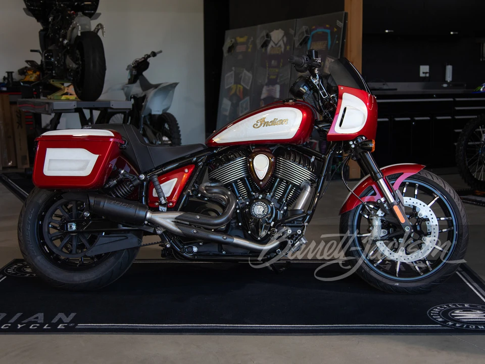 2025 Indian Chief - Image 5 of 9
