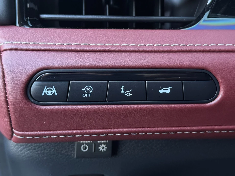2025 Infiniti QX80 - Image 18 of 21