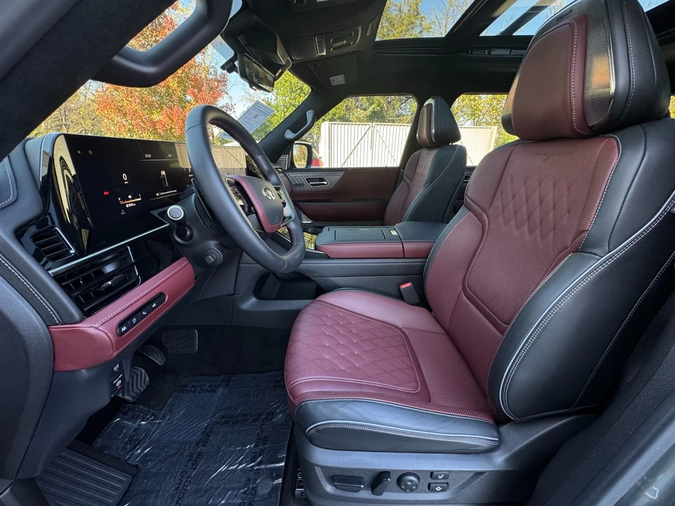 2025 Infiniti QX80 - Image 9 of 12