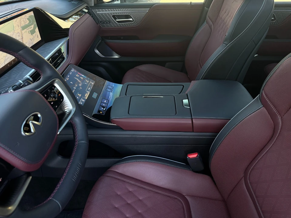 2025 Infiniti QX80 - Image 12 of 12