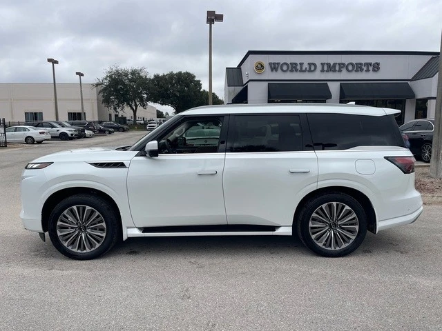 2025 Infiniti QX80 - Image 9 of 12