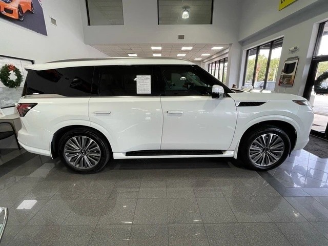 2025 Infiniti QX80 - Image 5 of 12
