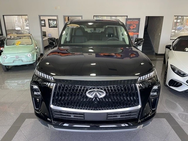 2025 Infiniti QX80 - Image 9 of 12