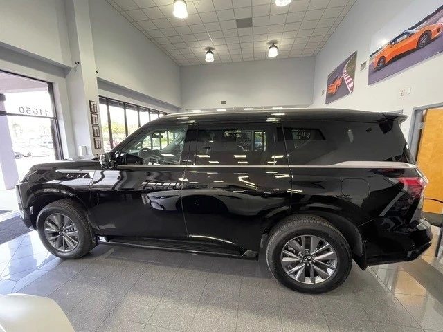 2025 Infiniti QX80 - Image 2 of 12