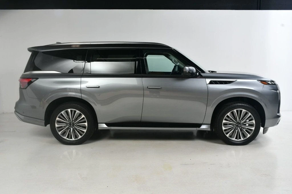 2025 Infiniti QX80 - Image 4 of 12