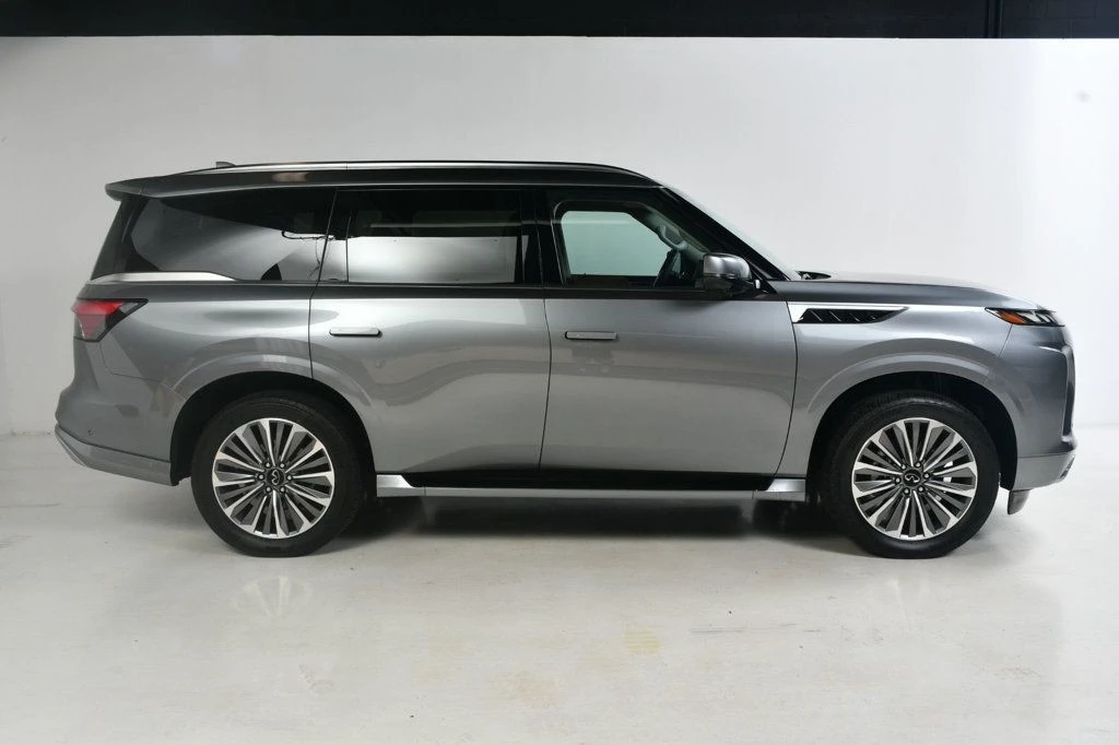 2025 Infiniti QX80 - Image 4 of 12