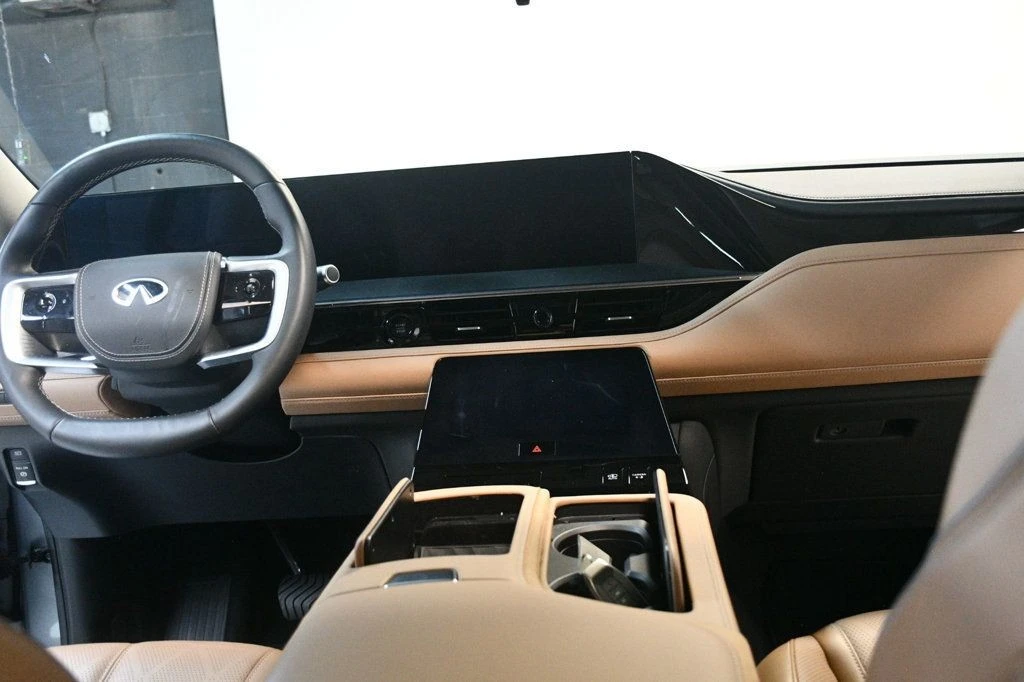 2025 Infiniti QX80 - Image 5 of 12