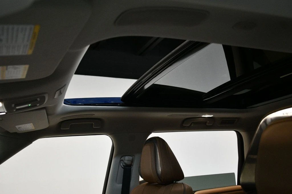 2025 Infiniti QX80 - Image 7 of 12