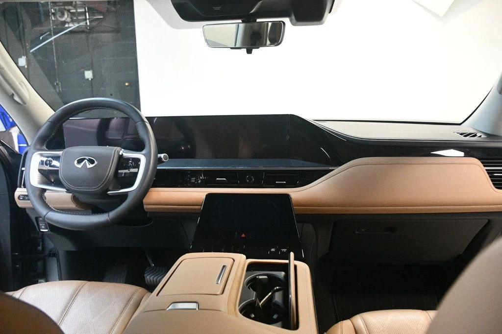 2025 Infiniti QX80 - Image 5 of 12