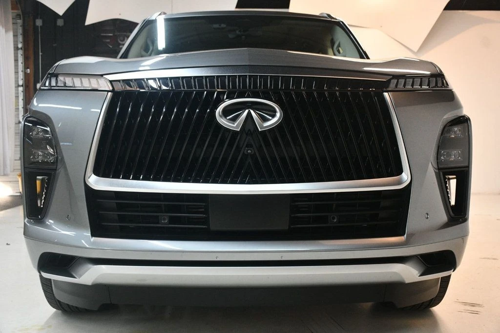 2025 Infiniti QX80 - Image 12 of 12