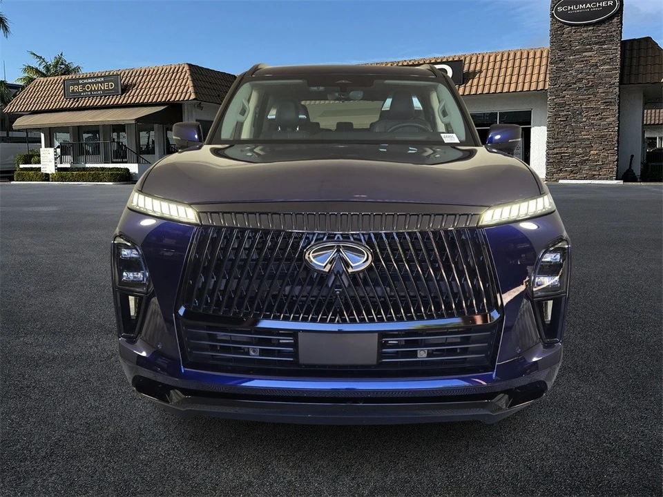 2025 Infiniti QX80 - Image 2 of 12