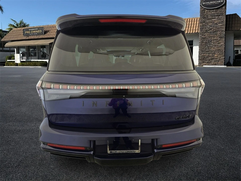 2025 Infiniti QX80 - Image 4 of 12