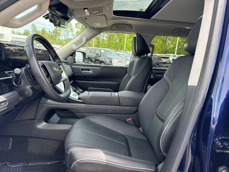 2025 Infiniti QX80 - Image 9 of 21