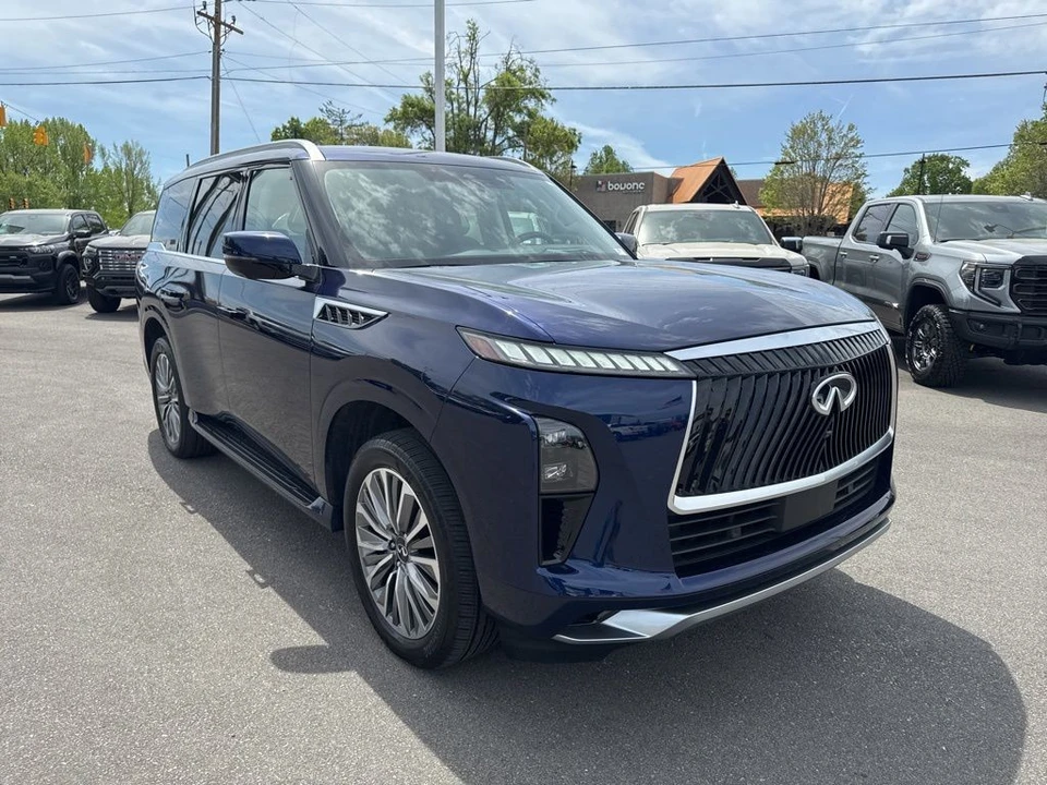 2025 Infiniti QX80 - Image 7 of 21