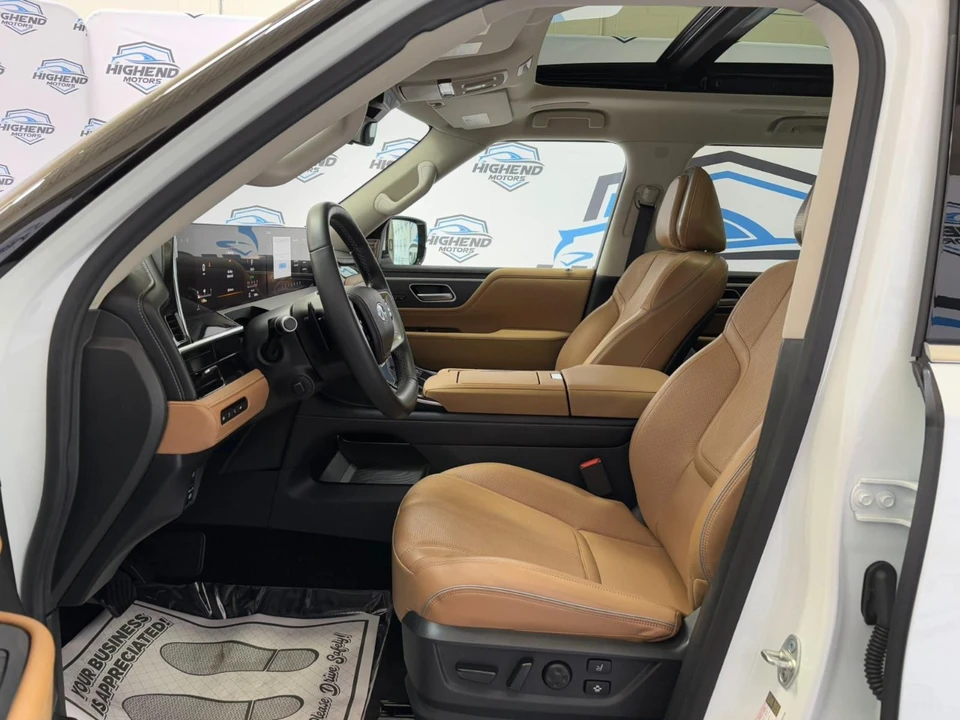 2025 Infiniti QX80 - Image 14 of 21