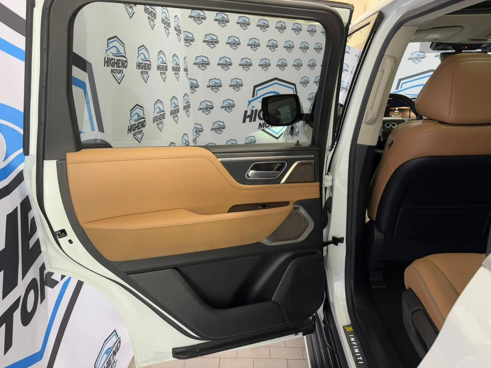 2025 Infiniti QX80 - Image 17 of 21