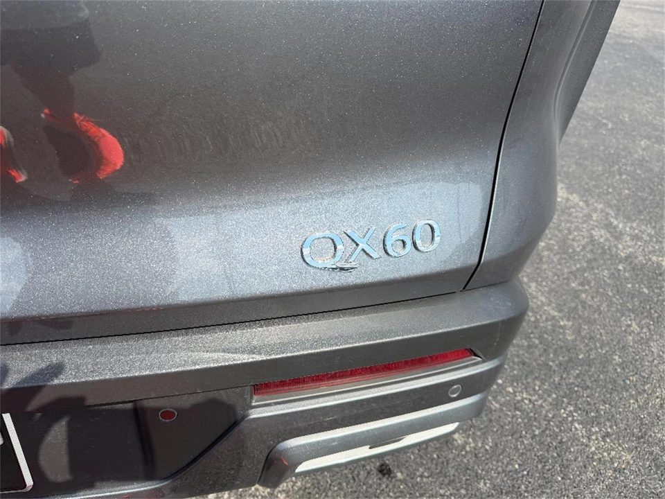 2025 Infiniti QX60 2nd Gen - Image 11 of 31