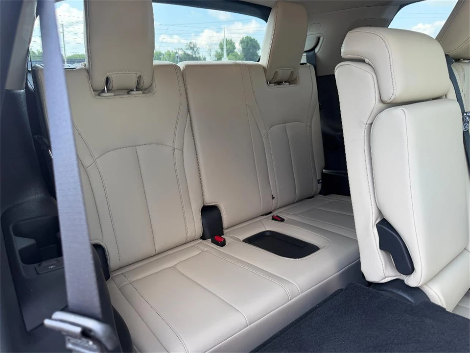 2025 Infiniti QX60 2nd Gen - Image 16 of 31