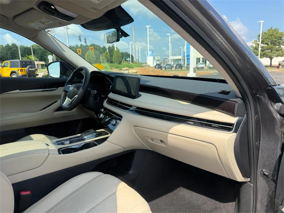 2025 Infiniti QX60 2nd Gen - Image 20 of 31