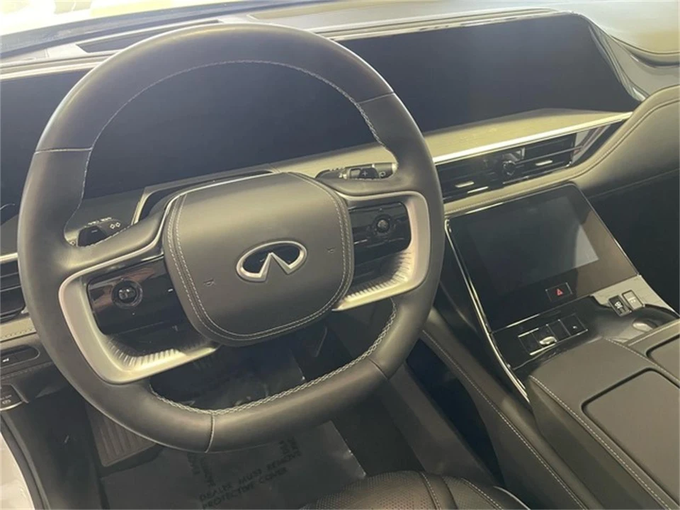 2025 Infiniti QX80 - Image 30 of 31