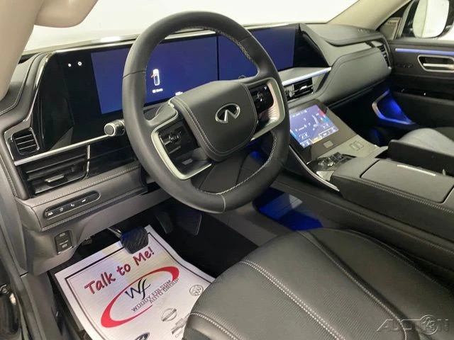 2025 Infiniti QX80 - Image 14 of 21