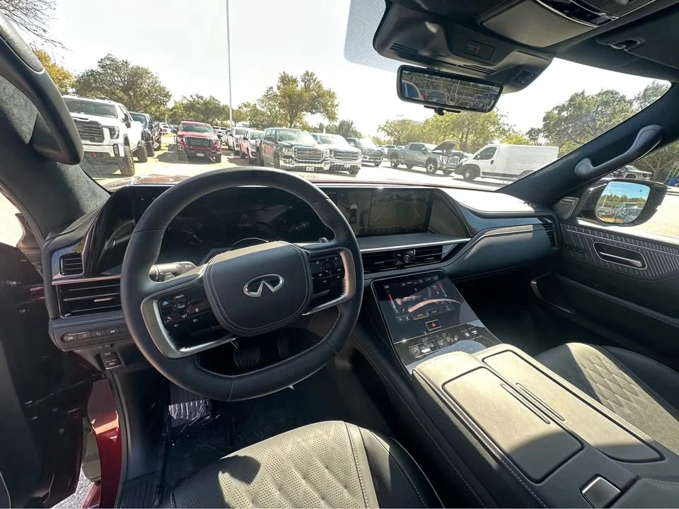 2025 Infiniti QX80 - Image 6 of 10
