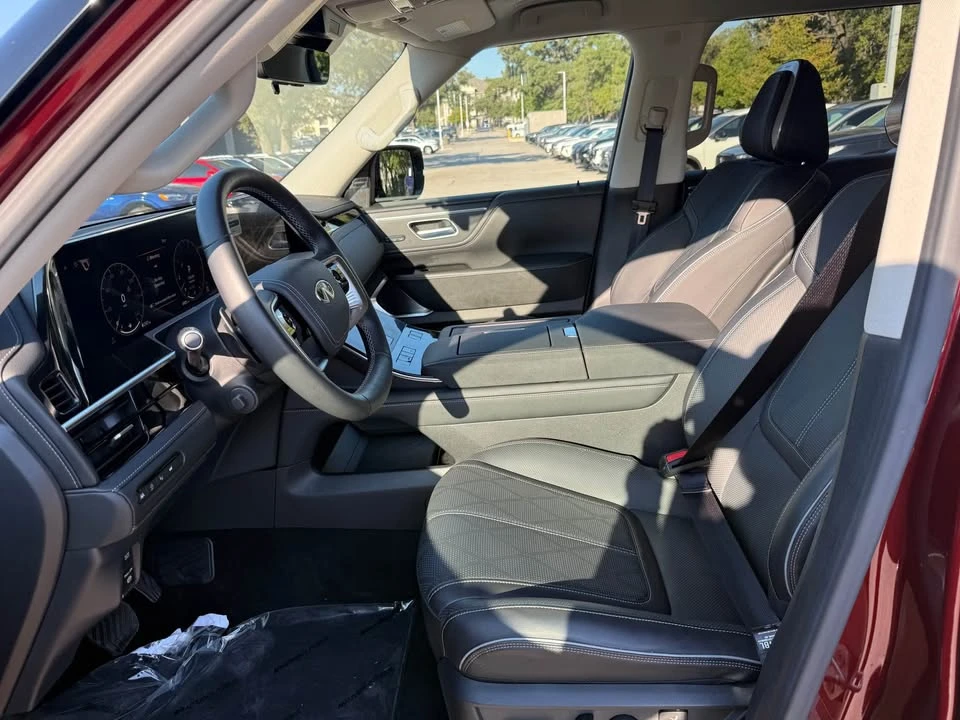 2025 Infiniti QX80 - Image 11 of 20