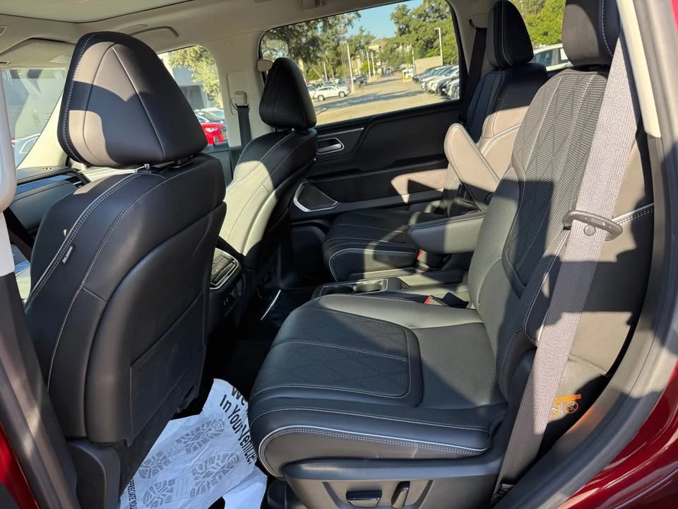 2025 Infiniti QX80 - Image 15 of 20
