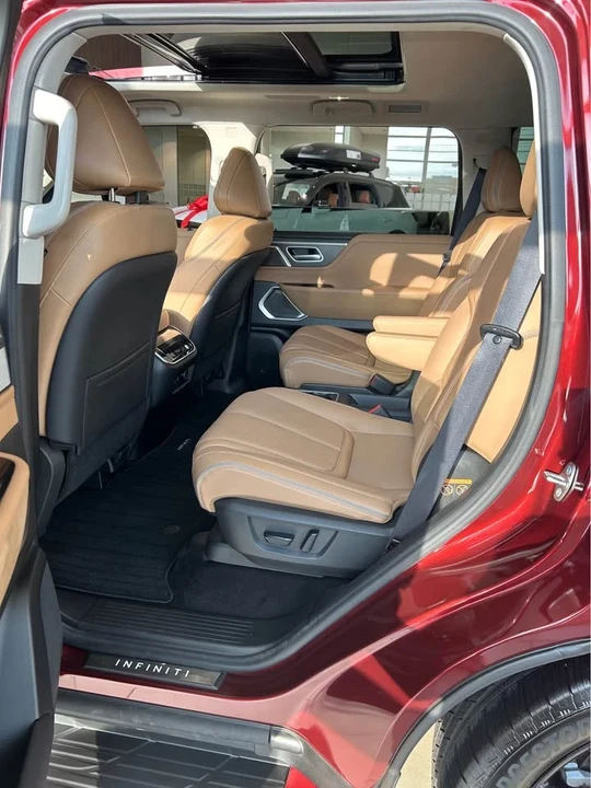 2025 Infiniti QX80 - Image 9 of 20