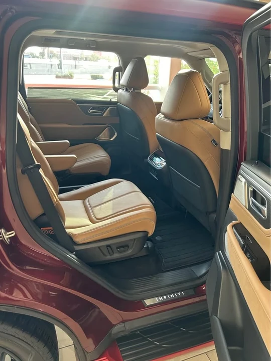 2025 Infiniti QX80 - Image 11 of 20