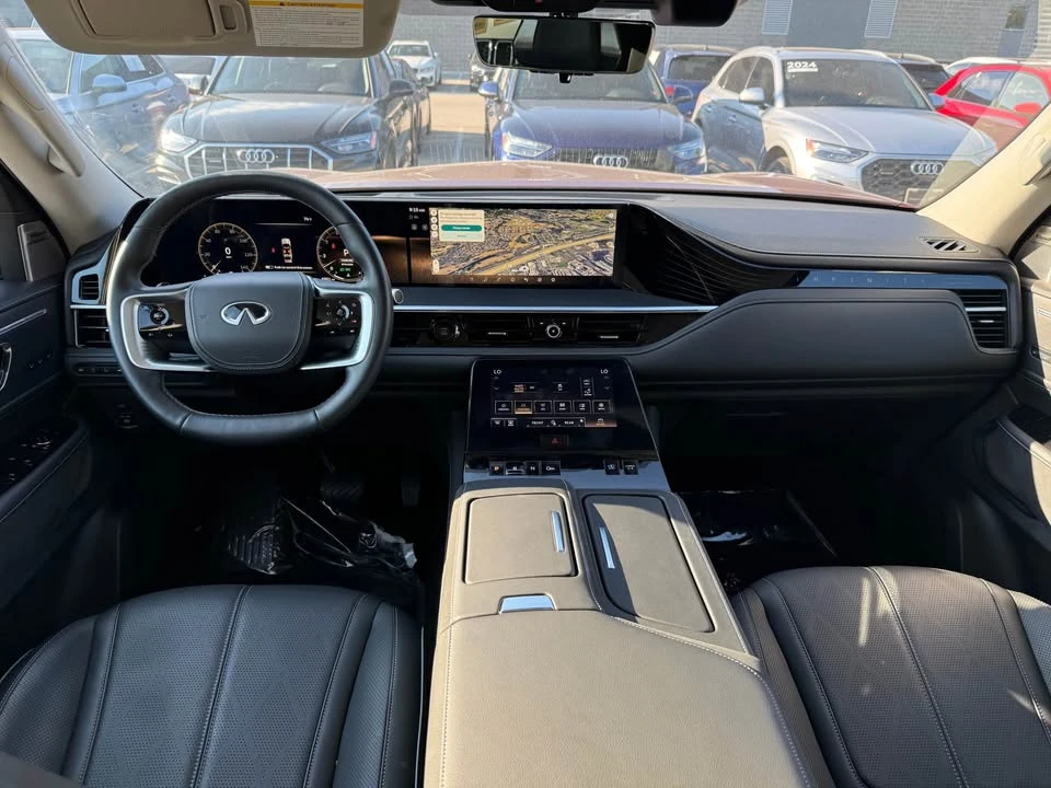 2025 Infiniti QX80 - Image 9 of 20