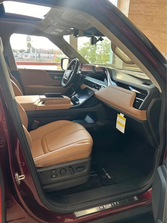 2025 Infiniti QX80 - Image 12 of 20