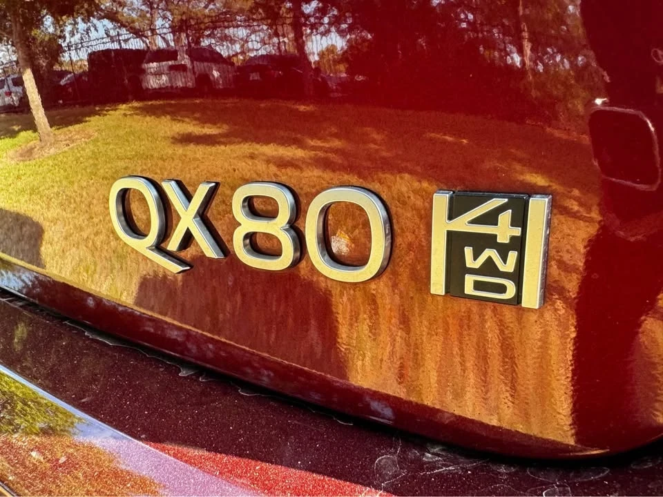 2025 Infiniti QX80 - Image 17 of 19