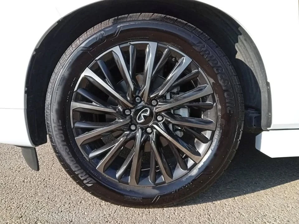 2025 Infiniti QX80 - Image 6 of 17