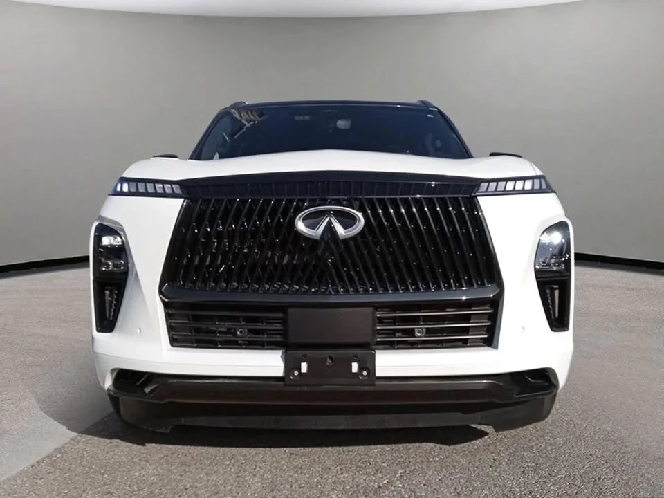 2025 Infiniti QX80 - Image 2 of 17
