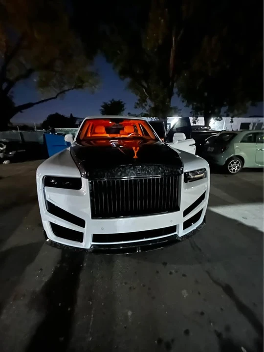 2025 Rolls-Royce Cullinan - Image 3 of 3