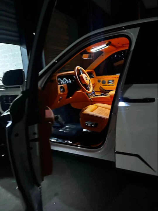 2025 Rolls-Royce Cullinan - Image 4 of 4