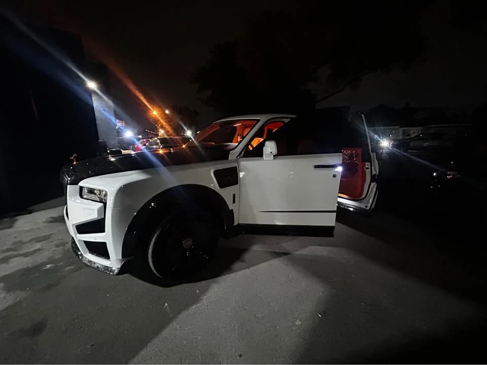 2025 Rolls-Royce Cullinan - Image 2 of 4