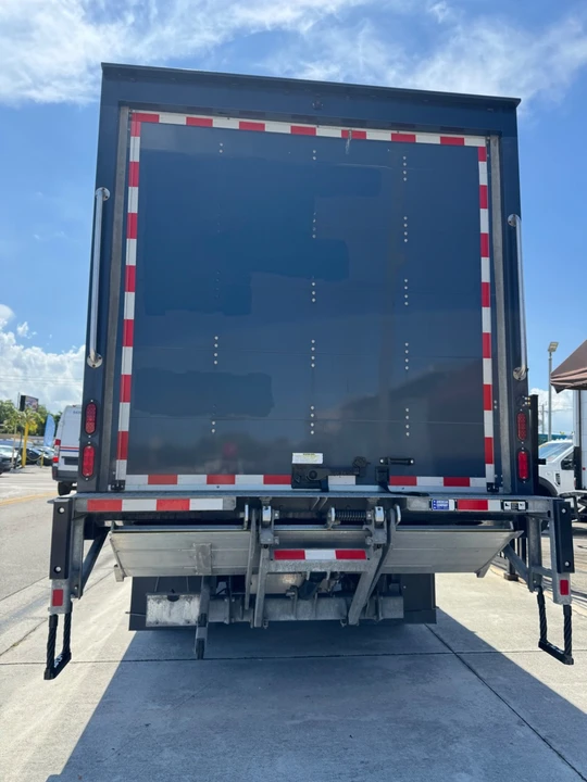 2025 Isuzu Elf - Image 6 of 18