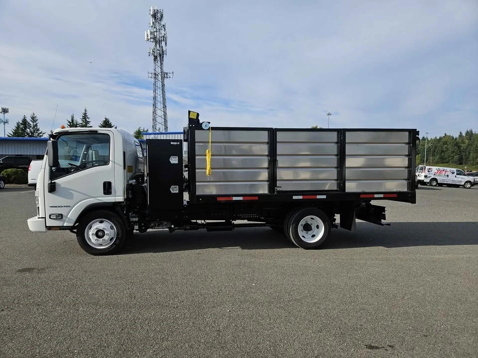 2025 Isuzu - Image 3 of 11