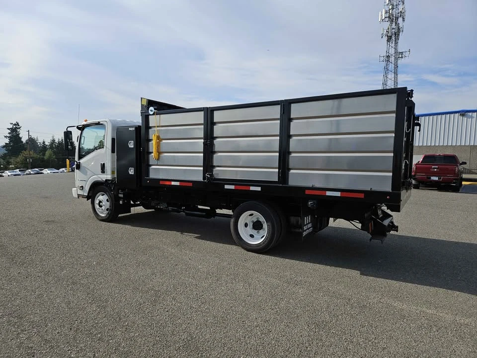 2025 Isuzu - Image 4 of 11