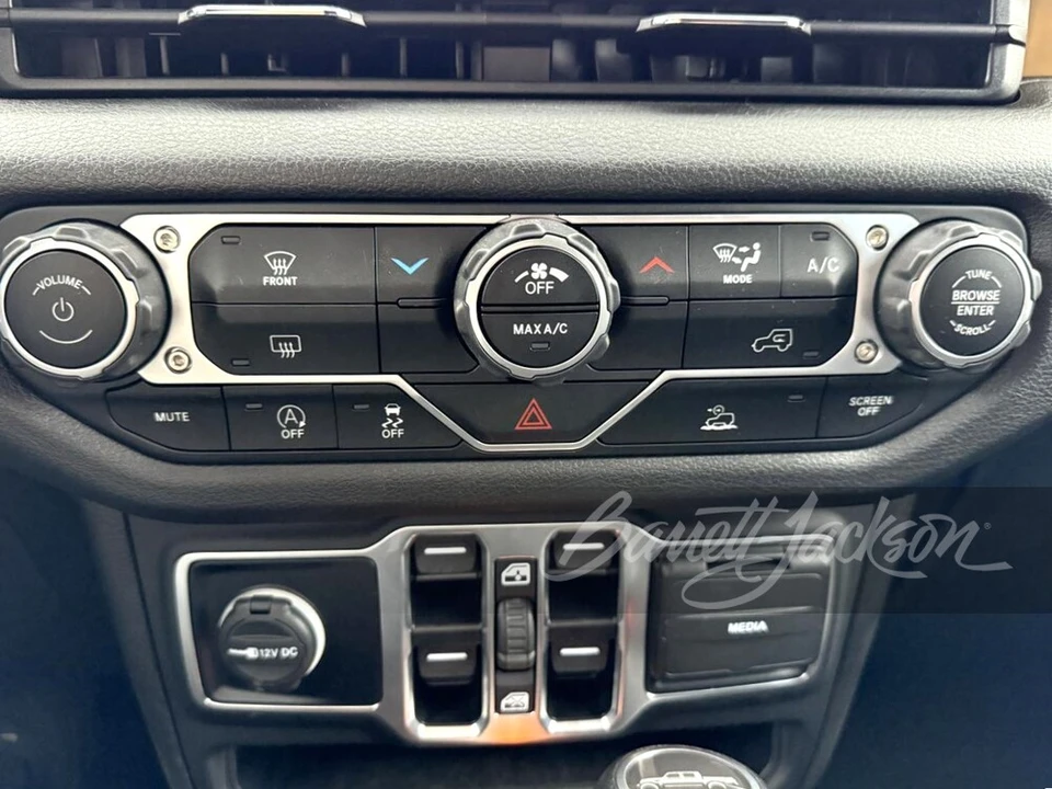2025 Jeep JT Gladiator - Image 13 of 26