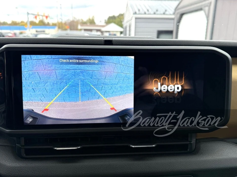 2025 Jeep JT Gladiator - Image 14 of 26